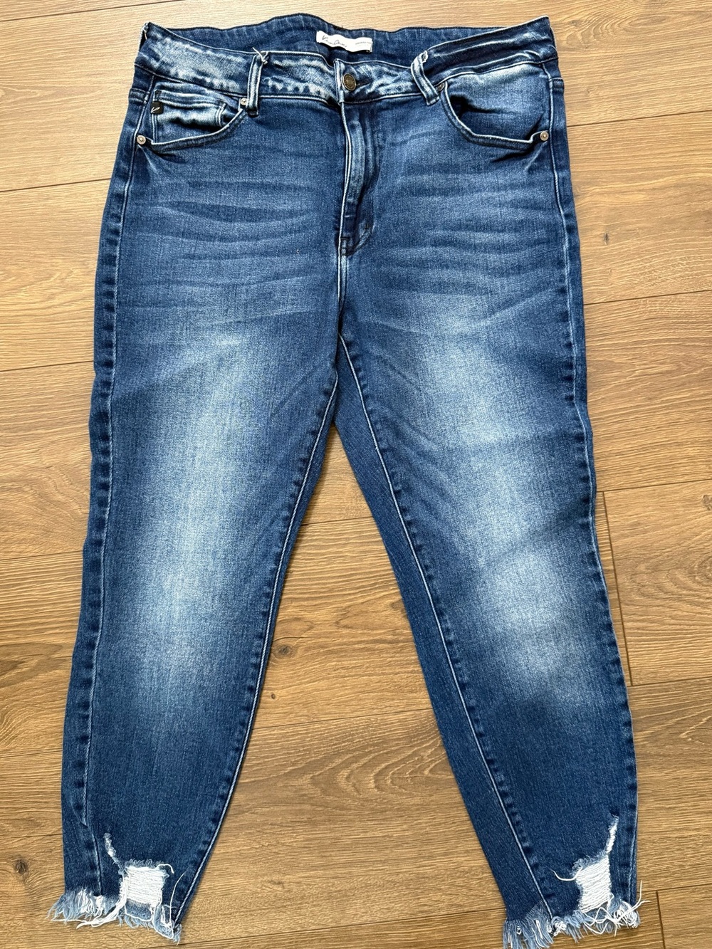 Search: KanCan Maurices High Rise Ankle Skinny Jeans Fray Hem Size 16 Distressed - Picture 3 of 8